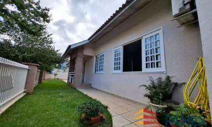 CASA DE ESQUINA À VENDA - ACEITA PERMUTA POR IMÓVEL NA CIDADE OU EM MARINGÁ - CA980