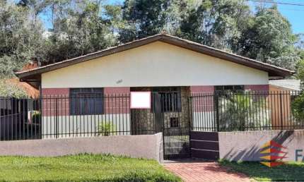 Casa à venda na Rua Fernando Ferrari, 1100, Bonatto, Pato Branco