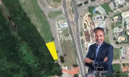 Terreno à venda na Avenida Litorânea, 2040, Cararu, Eusébio
