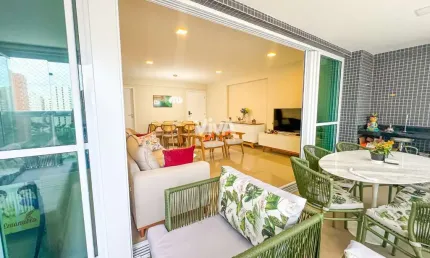Apartamento com  4 suítes no Meireles - Porteira Fechada
