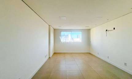 Sala comercial para alugar na Avenida Santos Dumont, 6872 a 758, Cocó, Fortaleza