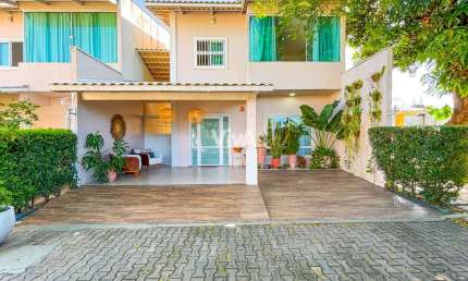 Casa Duplex em condomínio 3 suítes no Edson Queiroz