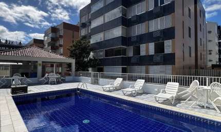 Apartamento 03 quartos  ótima localização em Caiobá