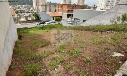 Terreno à venda na Avenida das Avencas, Portal dos Ipês, Cajamar