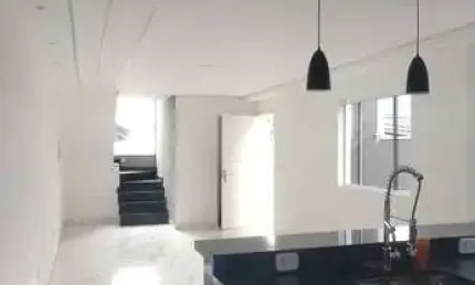 Casa á venda 3 Quartos, Suíte, 6 Vagas de Garagem - Vila Osasco