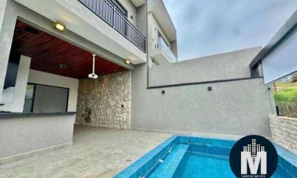 Casa de Condomínio com 3 Quartos e 3 banheiros à Venda, 151m2