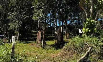 Terreno à venda no Jardim Emília, Embu-Guaçu 