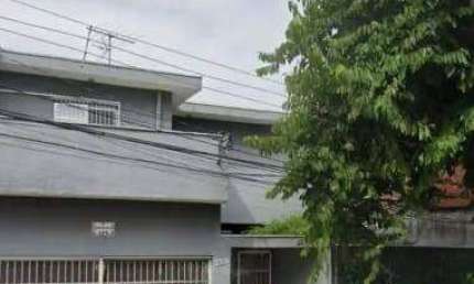 Sobrado à venda 4 Quartos, Suíte, 142m², 2 Vagas de Garagem - Vila Osasco