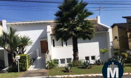 Residência à Venda Condomínio Nova Higienópolis, 4 Quartos, Suite, 4 Vagas!