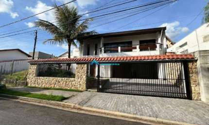 Casa C/ 3 Suítes, Total de 350 M², Excelente acabamento, Bairro Jd Paulista (Aceita Permuta)