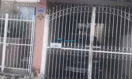 Casa a venda com 2 dormitórios bairro eloy chaves com edícula jundiai sp