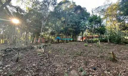 Terreno a venda c/ 2.400 m², bairro caxambu, local asfaltado, (aceita permuta)