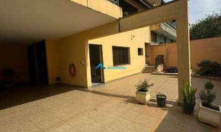 Casa a venda no Bairro Jardim Paulista em Jundiaí com 3 Dormitórios + Edícula.