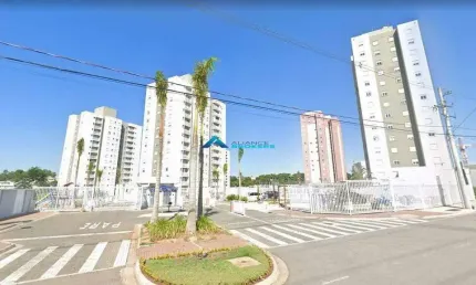 Apartamento c/ 2 dorms, varanda, repleto de armários, cond scalla