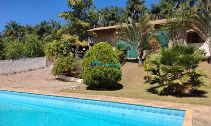 Chácara a venda C/ 3 Dorms sendo 2 Suítes, Casa de Caseiro, Total de 2.765 m², Campo Limpo Paulista
