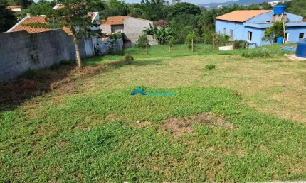 Terreno a venda C/ 800 M², Topografia em declive, Divisa entre Jundiaí / Varzea Paulista.