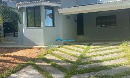 Casa recém-reformada a venda e com 303m² de área cond. portal do paraíso i, em jundiaí.