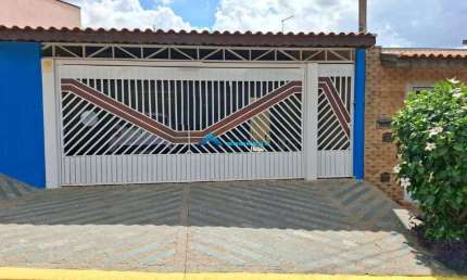 Casa a venda C/ 3 Dorms sendo 1 Suíte, Bairro Jardim Sarapiranga, Medeiros Jundiaí SP