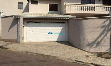 Vende-se Casa Sobrado de 3 Dorms, 1 Suíte, 2 Vagas, na Vila Galvão, Jundiaí-SP