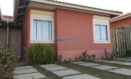 Casa térrea a venda c/ 2 dorms sendo 1 suíte, sala ampliada, cond casas da toscana
