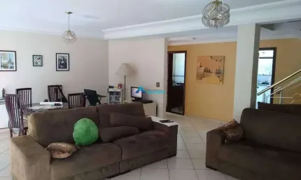 Sobrado de 372m² com 3 dormitórios a venda - Jd São Vicente - Jundiaí SP