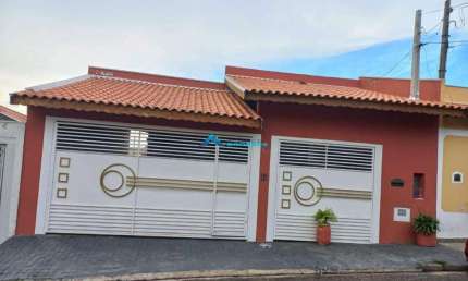 Vende-se casa de 3 dorms, 3 vagas, no Eloy Chaves, Jundiai