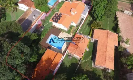 Vende-se linda casa de 478 m2 no condomínio bosques de corrupira, jundiai