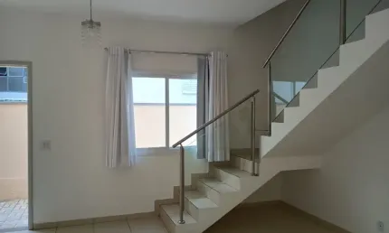 sobrado em condomínio villágio jardim satélite próximo a igreja e mac donalds