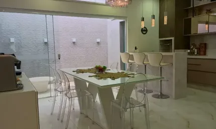 linda casa condomínio casabella conforto e ótimo acabamento