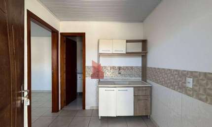 LOCAÇÃO: Kitinete com Cozinha e Dormitório separado, Cidade Nova, Itajaí/SC!