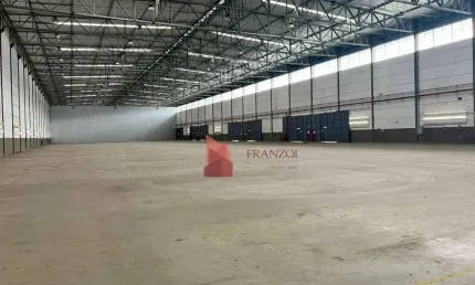 ALUGUEL: Armazém Logístico com 3.250 m² em ITAJAÍ - SC.