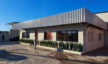 Aluguel: galpão comercial na barra do rio em itajaí