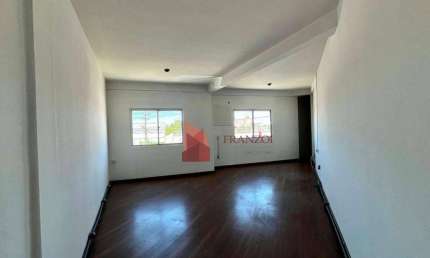 LOCAÇÃO – Sala comercial em piso superior no bairro Cordeiros