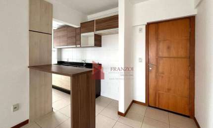 LOCAÇÃO: apartamento semiMOBILIADO na Vila Operária - Itajaí/SC