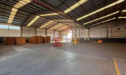 LOCAÇÃO: Galpão INDUSTRIAL em ITAJAÍ pronto para uso.