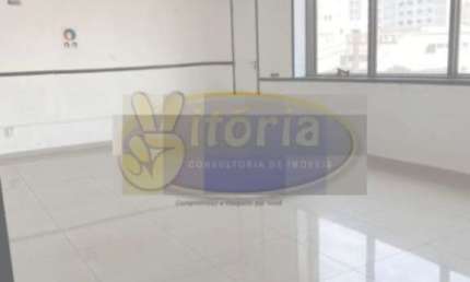 Sala Comercial em Condomínio para Locação no bairro Centro