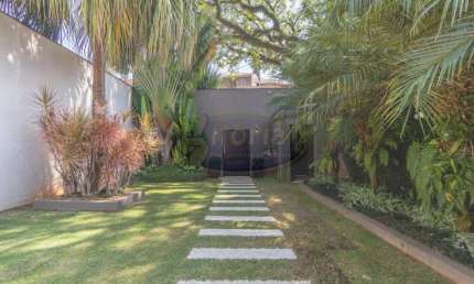Casa com 5 quartos à venda no Pacaembu, São Paulo 