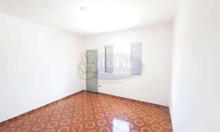 Casa com 2 quartos para alugar no Jardim Ruyce, Diadema 