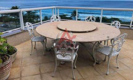 Apartamento 4 suítes ,02 com hidromassagem, sala de Tv, 3 garagens
