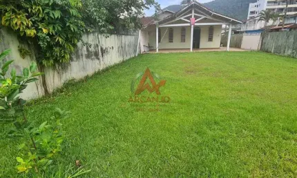 Casa  a venda em ótima localização no Perequê-Açu - Ubatuba - SP