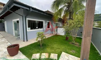 UBATUBA COUNTRY CLUBE - Casa  5 quartos, sendo 3 suítes. Perfeito conforto e  área arborizada