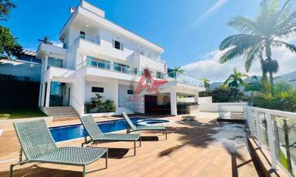 Santa Rita - Casa a venda em condomínio fechado com vista para o mar