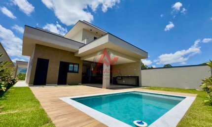 Casa com 3 quartos à venda na Vila Santista, Atibaia 