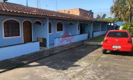 Casa Padrão 02 dormitórios, 01 garagem em Caraguatatuba