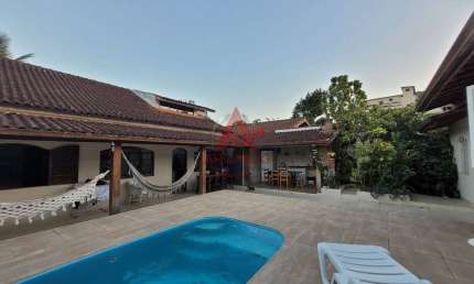 Casa com 5 quartos para alugar em Itaguá, Ubatuba 
