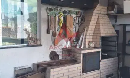 Casa Sobrado locação definitiva  02 quartos , 02 banheiros