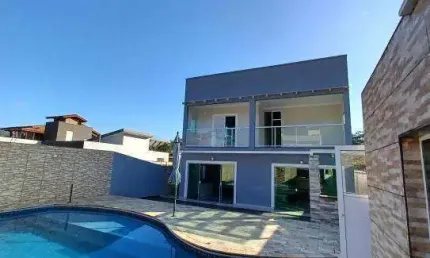 Casa à venda no bairro Horto Florestal em Ubatuba/SP