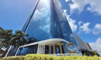Sala comercial para alugar na Avenida Antônio de Góes, Pina, Recife