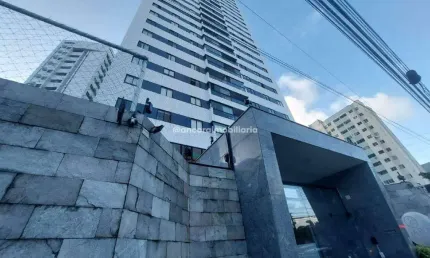 Apartamento reformado e funcional a venda no Edifício Vila Jardim – Pina