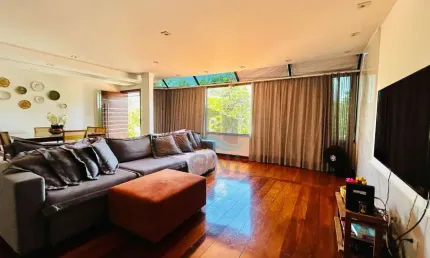 Casa com 5 quartos à venda na Rua Júlio Zanette, 228, Jardim Nápoles, Londrina